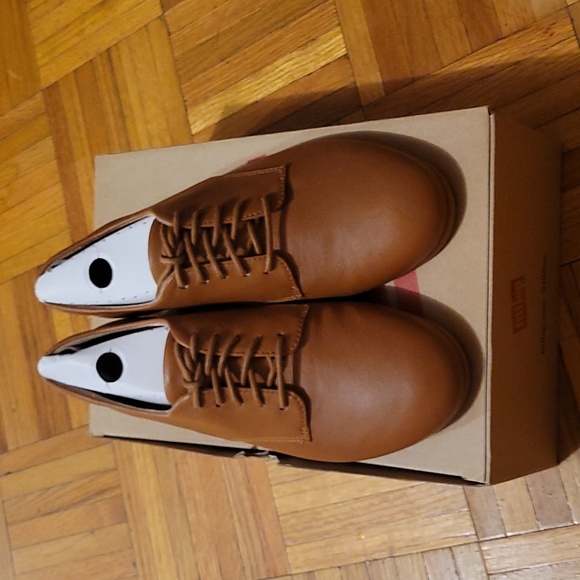 🎉MOVING SALE- EVERYTHING MUST GO BY 8/29!🎉 NIB Fit Flop Adeola Leather Lace-up - Picture 2 of 5